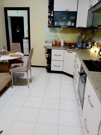 Двокімнатна на Старобілоуській,молодий ЖК - фото 1