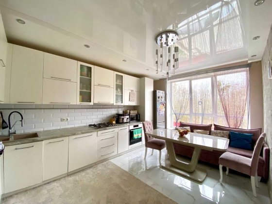 Продається дворівнева 4к квартира в районі Аграрного університету! Винница