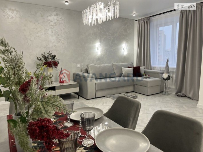 Продаж стильної квартири з дизайнерським ремонтом - фото 1