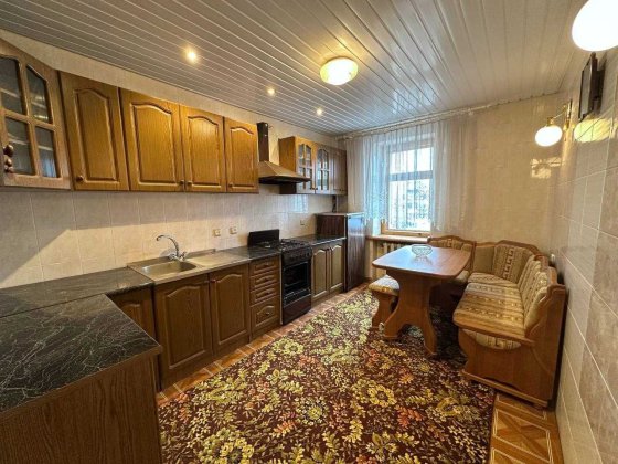 Продаж 3 к. квартира Слов'янка Цегла Кухня 11,2 м2 Вінниця