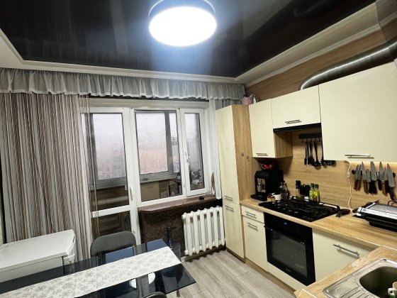 ВІД ВЛАСНИКА 3кімнатна квартира поліпшеного планування Р-н Малікова