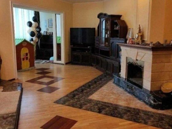 Продам 7-комн квартиру в районе Клары Цеткин ул. Днепр