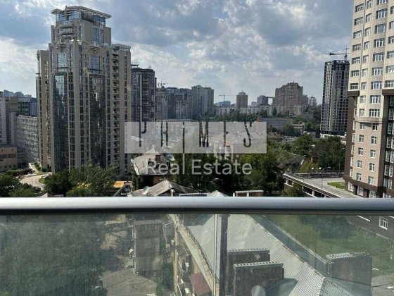 Продаж квартири без ремонту, ЖК Taryan Towers, вул. Іоанна Павла II 12 Киев