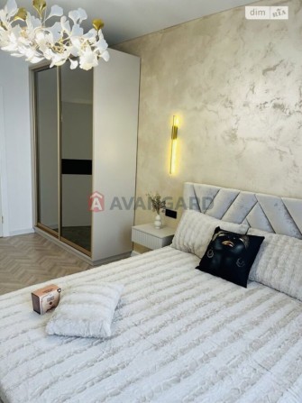 Квартира з дизайнерським ремонтом на Поділлі - фото 1