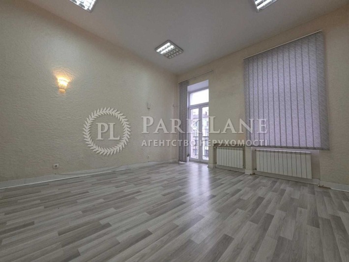 Продаж 3к квартири в центрі, В. Васильківська, Олімпійська, Печерський - фото 1