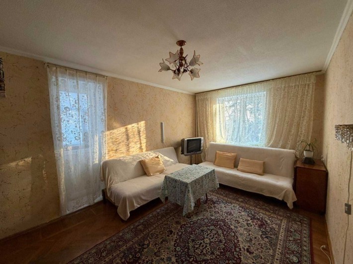 Продам двокімнатну квартиру - фото 1