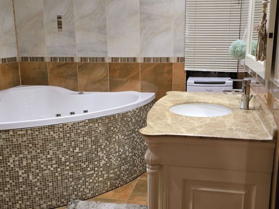 ПРОДАЄТЬСЯ 2 - х кімнатна квартира з ремонтом, вул. Г Дніпра, 19. Черкассы