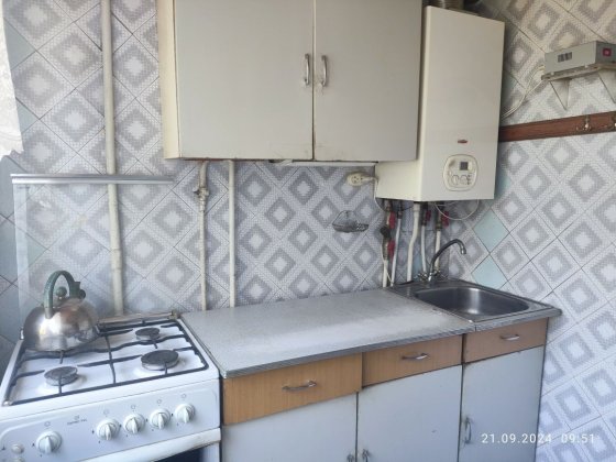 Продам 2 кімнатну квартиру В Бердичівська з автономним опаленням