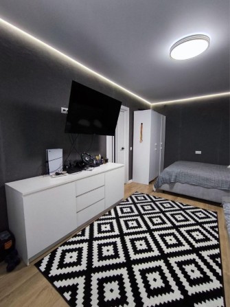 Терміновий!Продаж/Велика 3 кімнатна квартира/76 кв. м/ Євроремонт. - фото 1