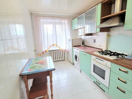 Продам 3-х.ком.кв. пр. Пилипа Орлика 17  А. Поля Б. Хмельницкого Центр Днепр