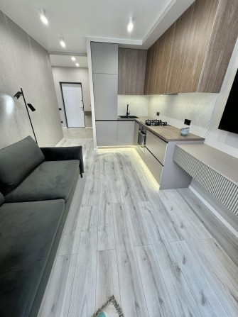 Стильная 2к в новострое ЖК Счастливый-2/Щасливый - фото 1