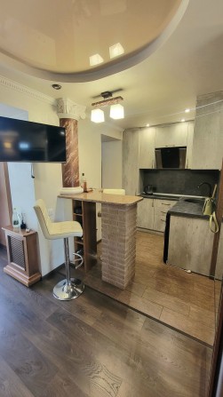 Квартира- студія з євроремонтом - фото 1