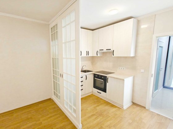 Продаж 1 кімнатної квартири Харківське шосе Дніпровський район Ремонт Киев