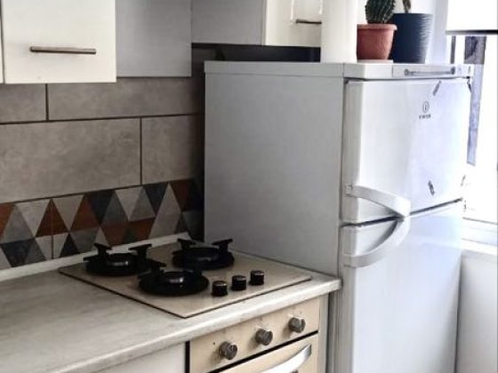 Продам 1 кімнатну квартиру на Вітрука