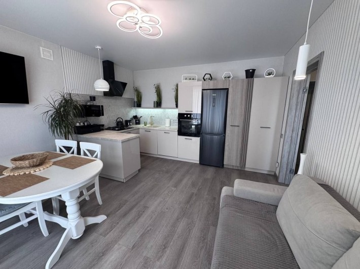 Продаж трикімнатної квартири в престижному р-ні міста Вінниці - фото 1