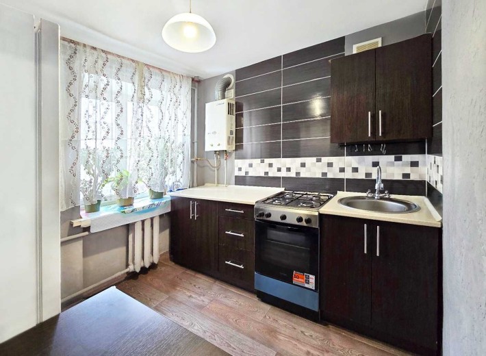 2 кім в ЦЕГЛІ середній поверх район СОНЯЧНОГО (719252) - фото 1