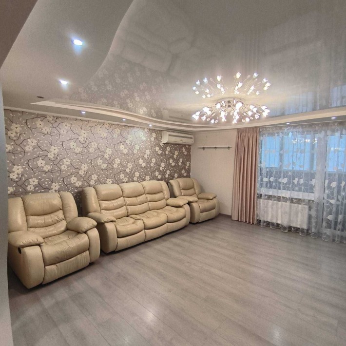 Простора 3-кімн. Нова ціна Центр з ремонтом меблями та технікою - фото 1