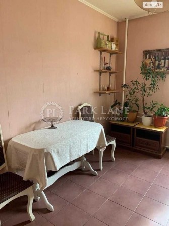 Печерськ Лесі Українки 3 кімнатна з ремонтом Центр - фото 1