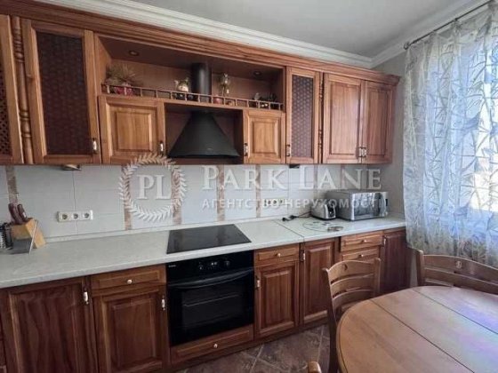 Продам 3-к Голосеево  Демеевка Голосеевский проспект 68 Київ