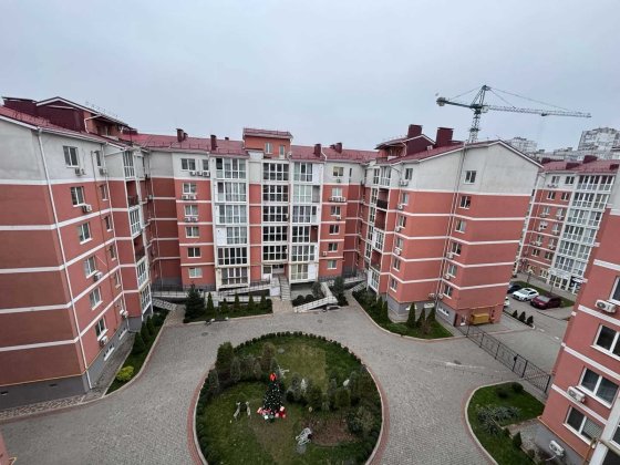 Продам 3 ком. кв.  ЖК  Олимпийский  р-н Левобережного-3 с ремонтом Днепр