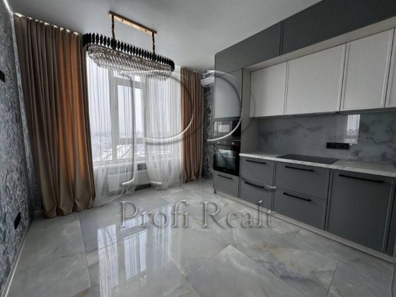 Продаж 2 кімн. квартири з ремонтом в ЖК Сучасний Квартал Київ