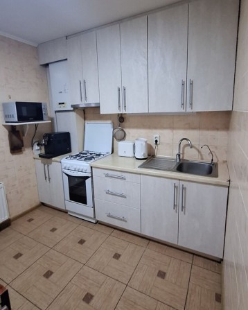 Продаж 1 км квартири на Академічному - фото 1