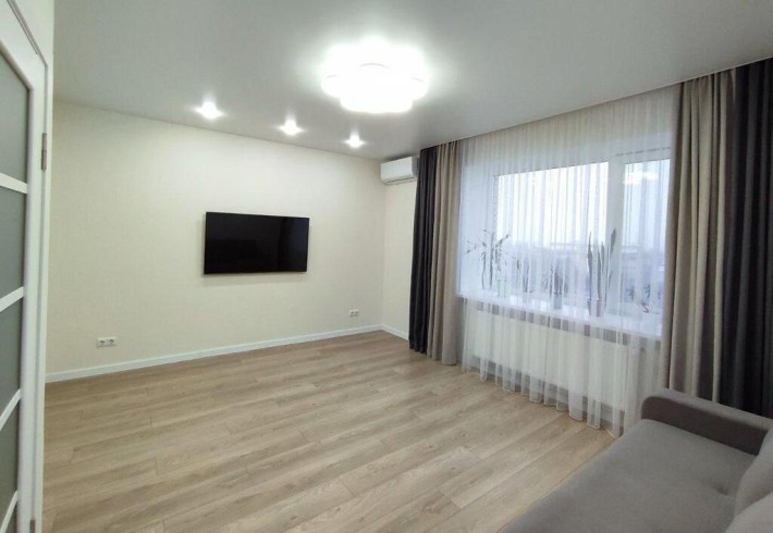 1-кімнатна квартира з ремонтом, ЖК Андорра, Військове містечко - фото 1