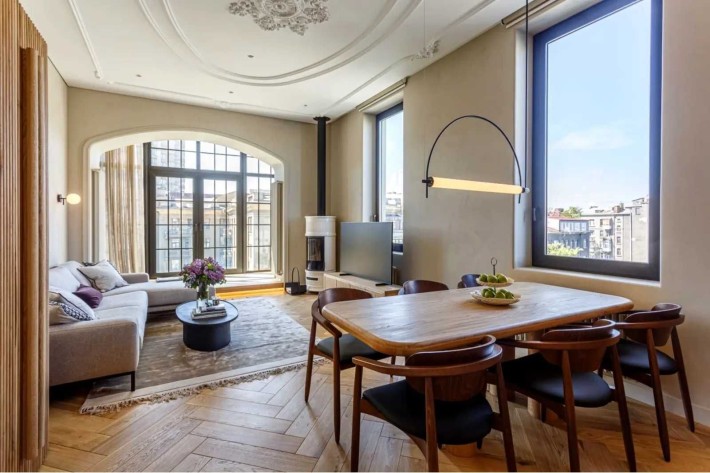 Центр Липки Урядовий! 2 кімнати Інститутська 13А! Метро Хрещатик! ГАЗ! - фото 1