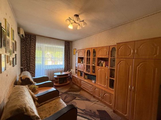 Продам 2 ком.квартиру ул.В.Симоненка, ж/м Приднепровск( парк) Дніпро