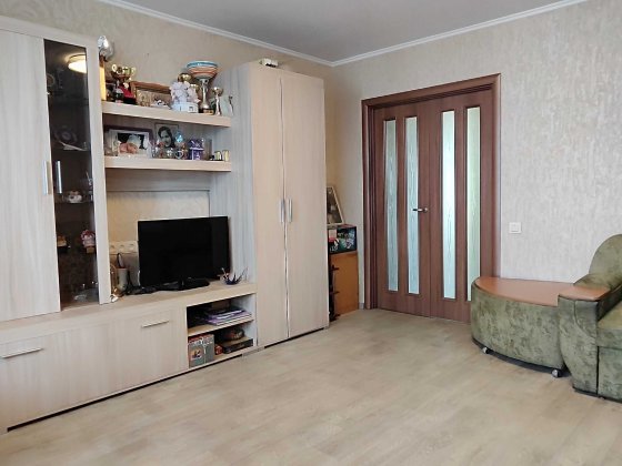 Продається трикімнатна квартира покращеного планування у центрі міста