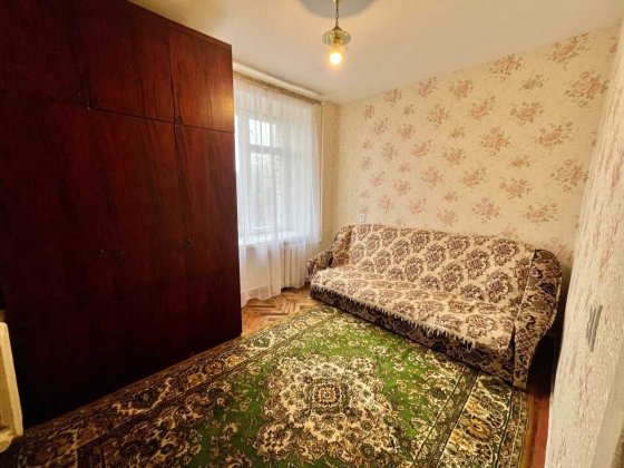 Продам1-комнатную квартиру в центре города Запорожье