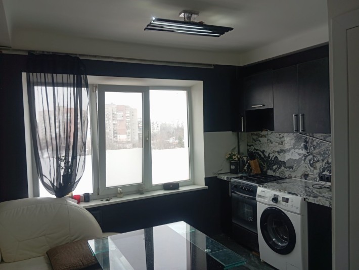 Продам 2 ком.квартиру чешку с мебелью, техн.центр Хортицкого - фото 1