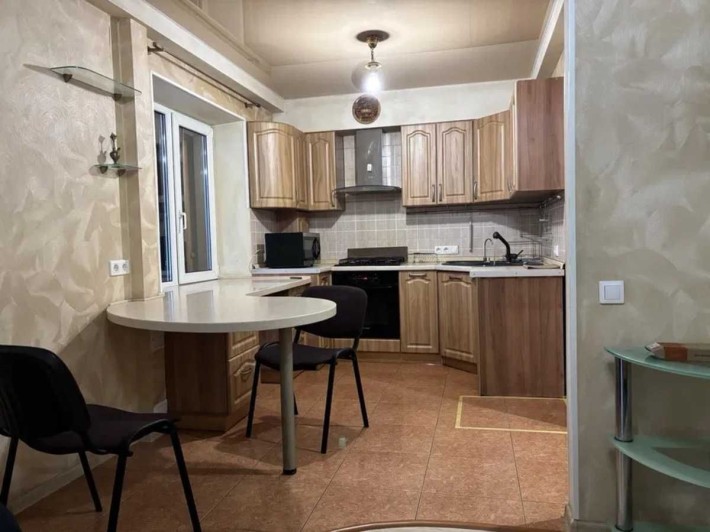 Продаж 2 кімнатної квартири, пр-т Берестейський ( Перемоги) 17, КПІ - фото 1