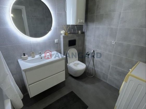 3к квартира по Гарній ціні по вул.Червоній Запорожье