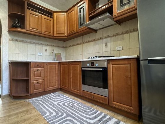 Продаж 2-х кімнт. квартири вул. Незалежної України (019) Запоріжжя