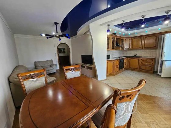 Продам 3х комнатную двухуровневую квартиру в ЖК «Звездный» Днепр