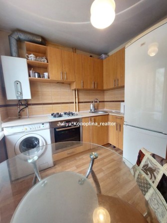 Продам 2к квартиру Центральный район - фото 1