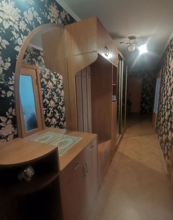 Продається простора трикімнатна квартира - фото 1