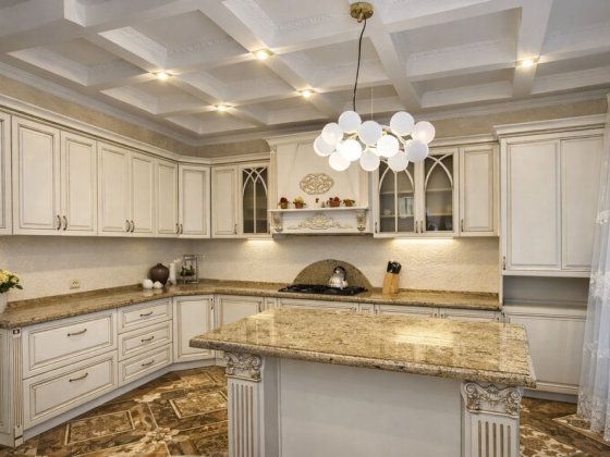 Элитная квартира с дизайнерским ремонтом в классическом стиле Кропивницкий