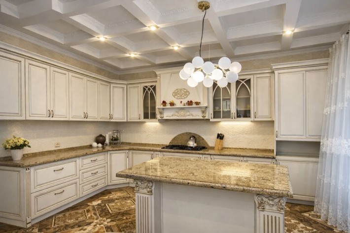 Элитная квартира с дизайнерским ремонтом в классическом стиле - фото 1