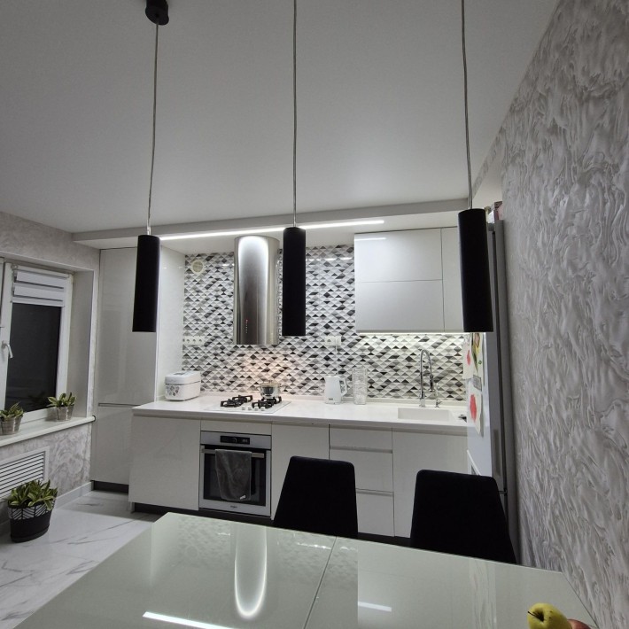 Продам 3-кімнатну квартиру на Типографії .Від власника - фото 1