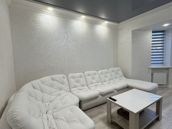 Центр. Сучасний, новий ремон, меблі, техніка. Ніхто не жив Кропивницкий