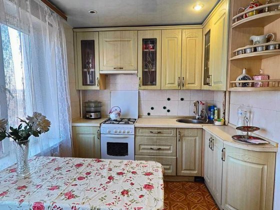 ПРОДАМ 2-ку по вул.Олімпійській 5 поверх в 9 поверх.будинку Запорожье