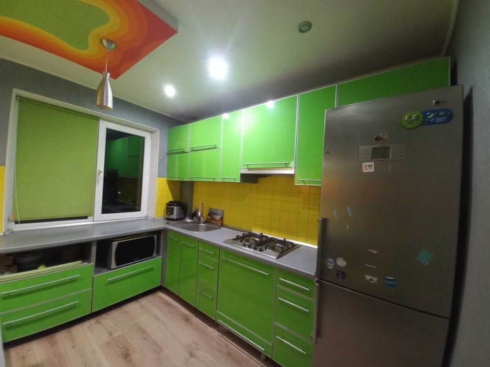 Продам двухкомнатную квартиру с ремонтом на Осипенковском мкр - фото 1