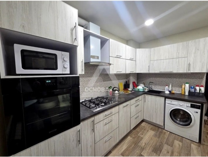 Продам 3-комнатную квартиру - фото 1