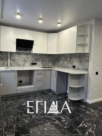 3-кімнатна квартира Центр 2/4 - фото 1