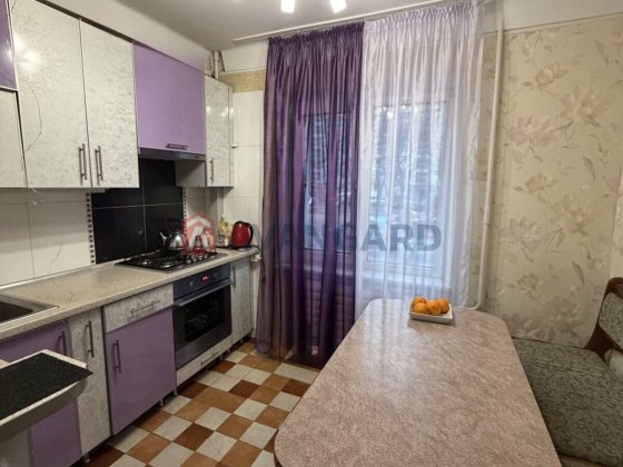 Продам 2 кімнатну квартиру,Хортицький р-н! Запоріжжя