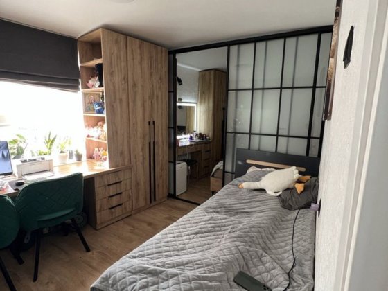 Продаж 2 кімнатної квартири з ремонтом/цегла/ вул. Київська