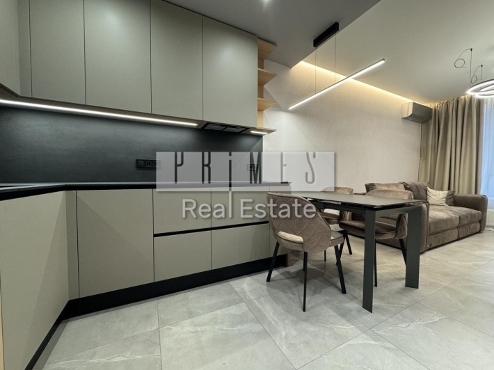 Продаж 2к квартири White Lines Київ центр - фото 1