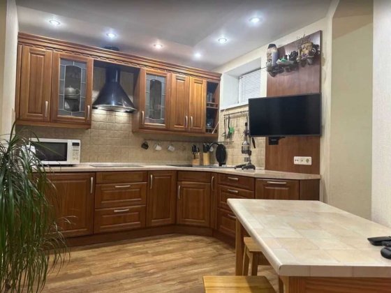 3 кім 73 м2 ЛЕНІНГРАДКА з КУХНЕЮ 12 м2 ЛІВОБЕРЕЖНИЙ 3 (718972) Днепр